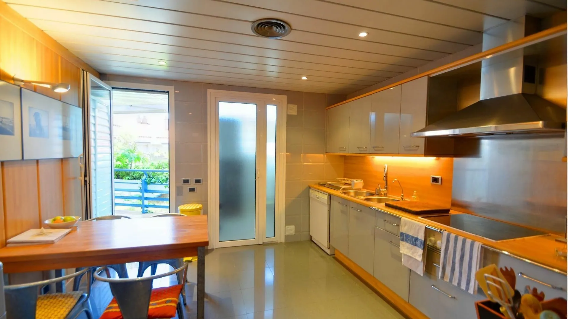 Water Front Duplex Apartment Sitges